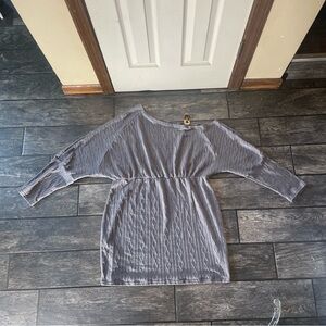 Chic Gray Textured Batwing Top